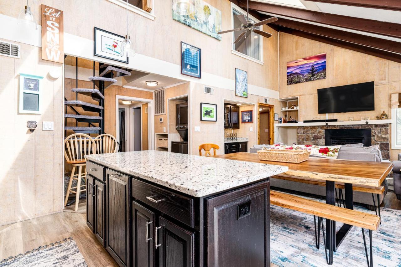 Glen G28 Apartment Sugar Mountain Bagian luar foto